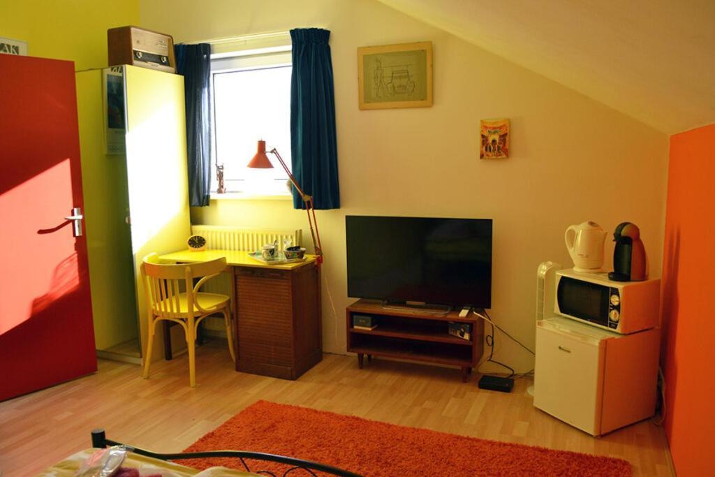Harry'S Home Tiel Bed & Breakfast Exterior photo