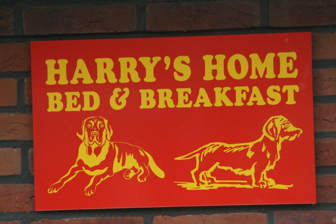 Harry'S Home Tiel Bed & Breakfast Exterior photo
